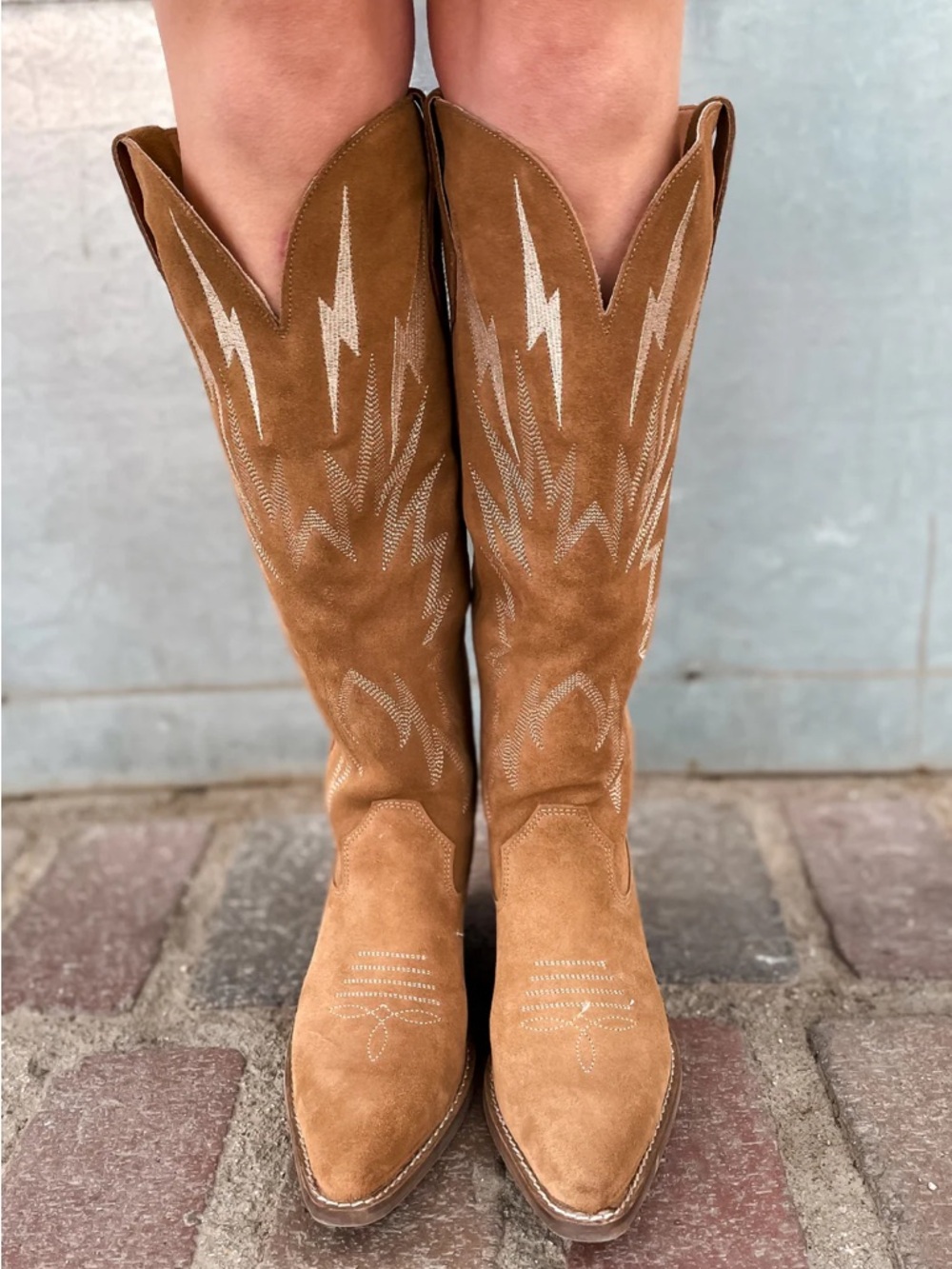 👣DINGO 1969 Thunder Road Camel Tan Suede Cowboy Cowgirl Western Tall Boots 6.5 - Picture 3 of 13